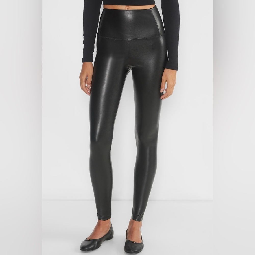 Aritzia Wilfred Daria Faux Leather Olive Green Leggings Pant Size Medium - Picture 2 of 12